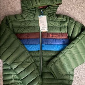 Cotopaxi Fuego Hooded Down Jacket - Never been worn. NWT - Large - Nice Green!